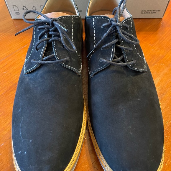 Clark’s men’s black suede shoes.  11.5 wide. - Picture 4 of 9